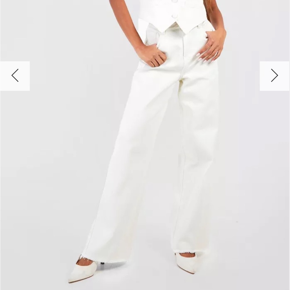 NWT boohoo White Wide Leg Jeans